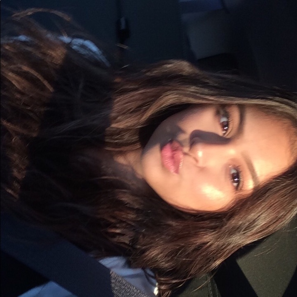 Meet your Posher, Juliana